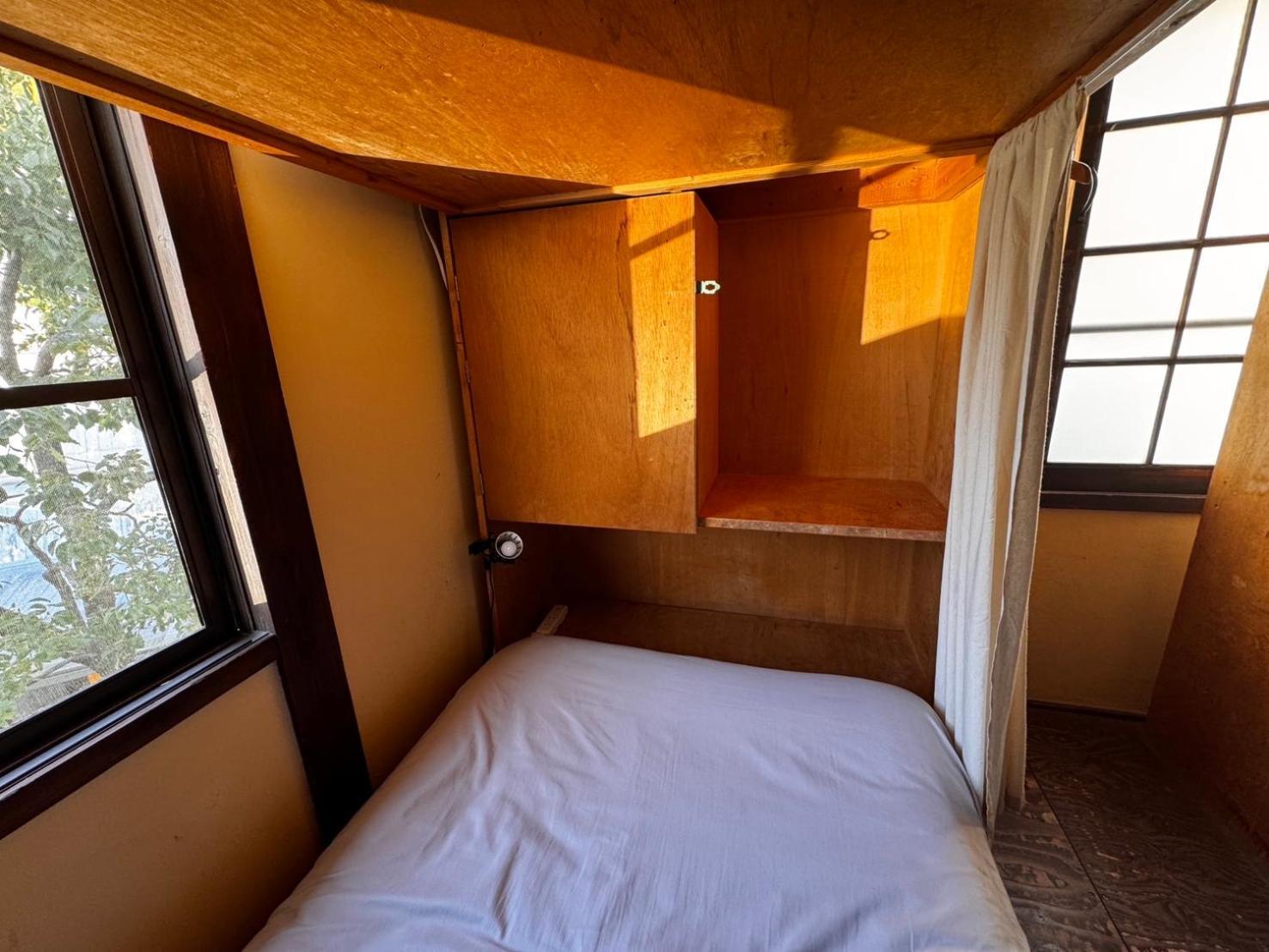 Roku Hostel Hiroshima Exterior foto